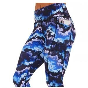 Constantly Varied Storm Capri Leggings Small Blue Pink Black